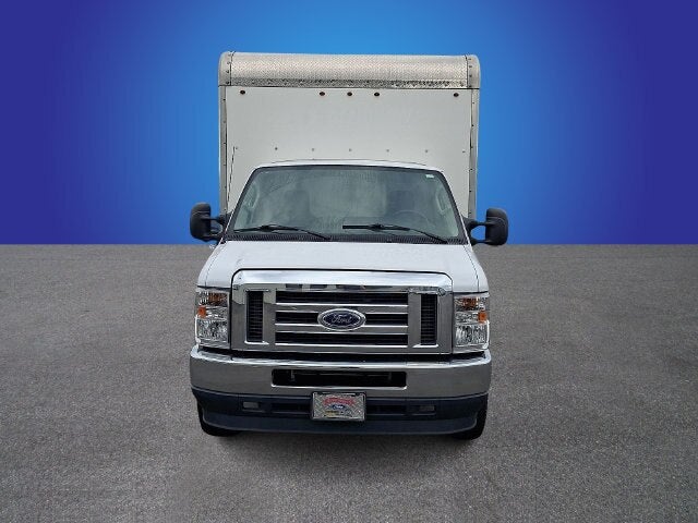 2023 Ford E-450SD Base DRW