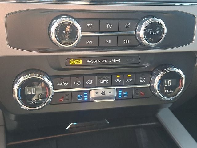 2022 Ford F-350SD Lariat