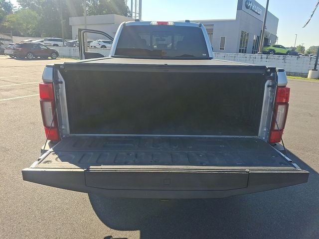 2022 Ford F-350SD Lariat