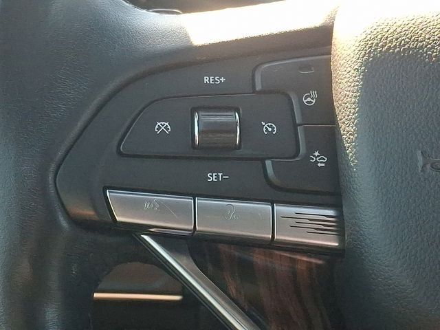2022 Cadillac Escalade ESV Premium