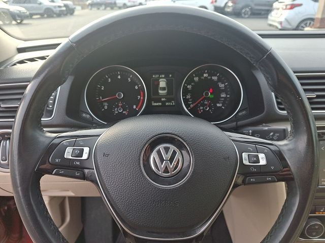 2018 Volkswagen Passat 2.0T SE