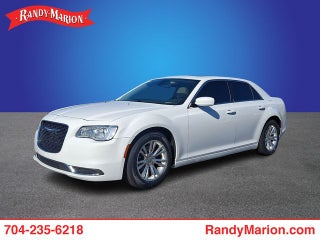 2017 Chrysler 300 Limited