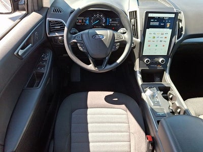 2023 Ford Edge SE