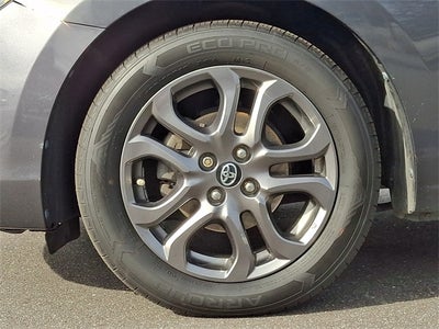 2019 Toyota Yaris LE