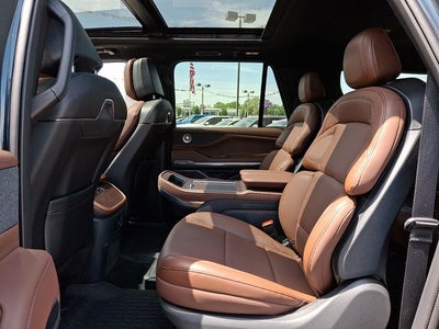 2025 Lincoln Navigator L Reserve