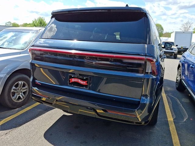 2025 Lincoln Navigator L Reserve
