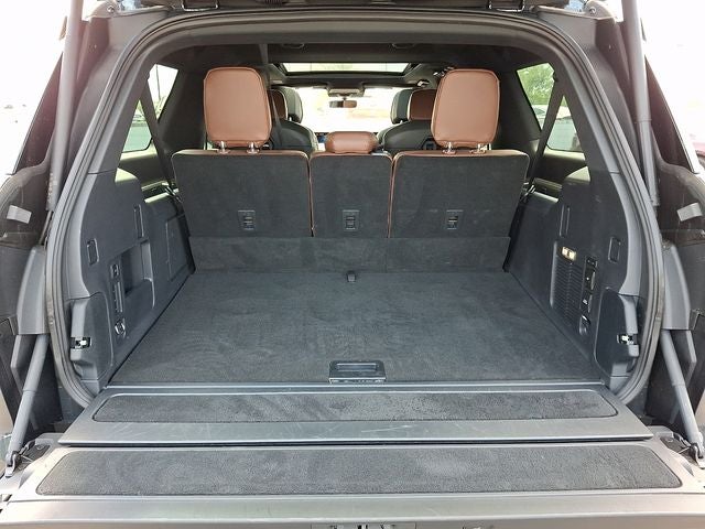 2025 Lincoln Navigator L Reserve