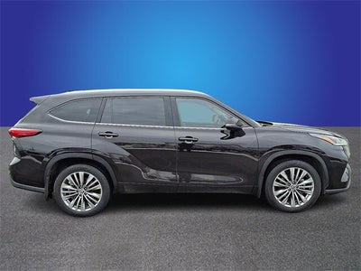 2022 Toyota Highlander Platinum
