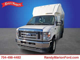 2022 Ford E-350SD Base Cutaway