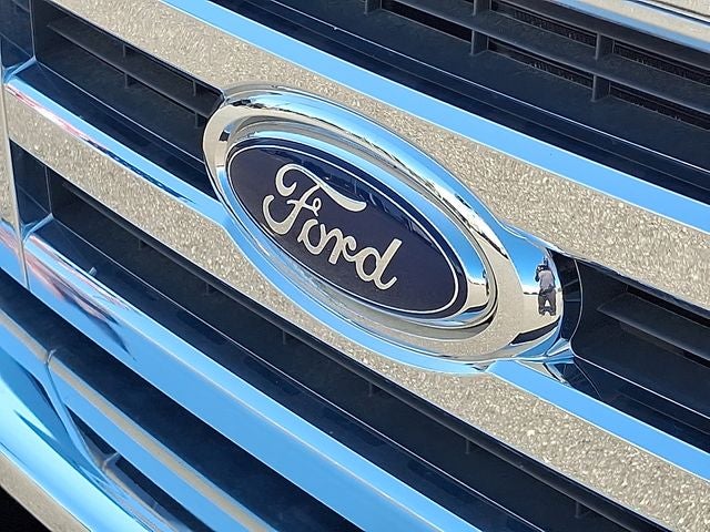 2024 Ford E-350SD Base Cutaway