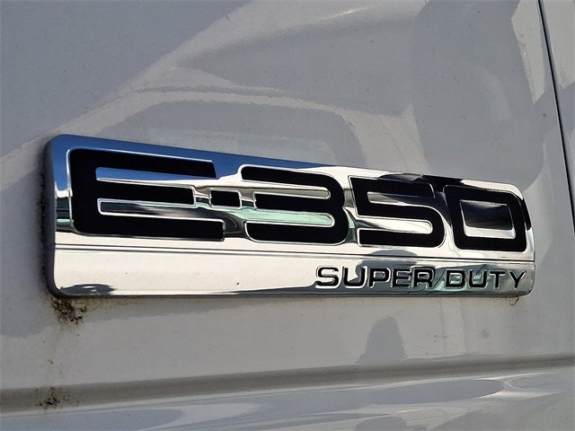 2021 Ford E-350SD Base Cutaway BOX TRUCK