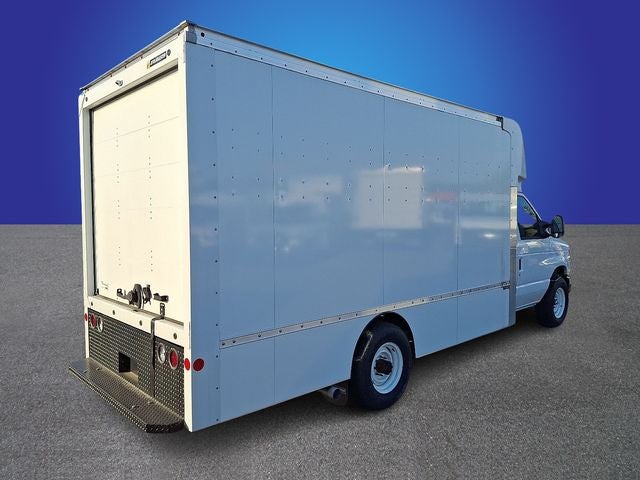 2024 Ford E-350SD Base Cutaway