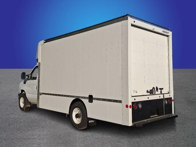 2024 Ford E-350SD Base Cutaway