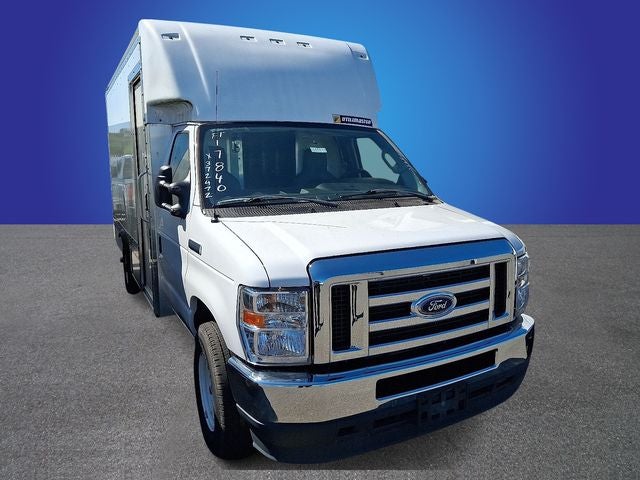 2021 Ford E-350SD Base Cutaway