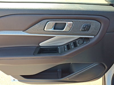2027 Ford Explorer Platinum