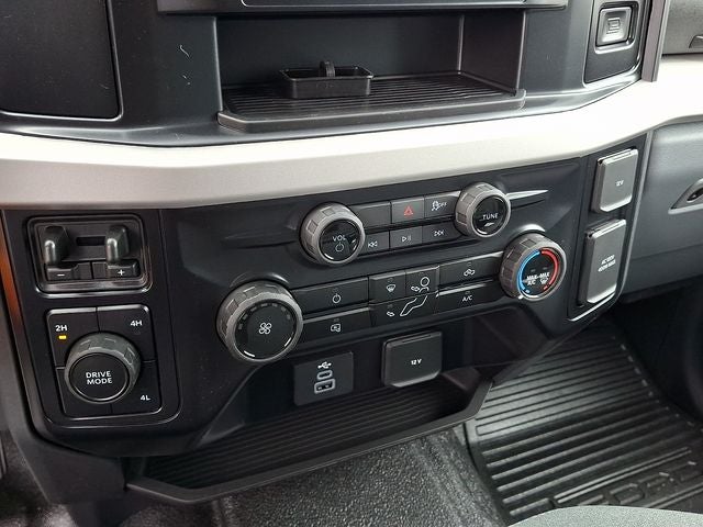 2026 Ford F-350SD XLT DRW