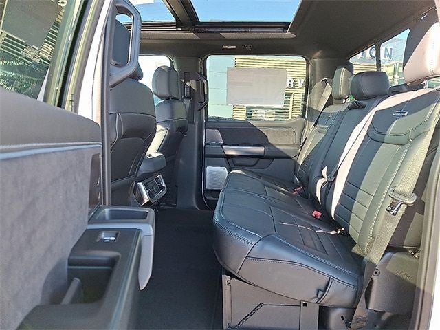 2026 Ford F-350SD Platinum DRW