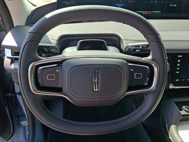 2027 Lincoln Navigator Premiere