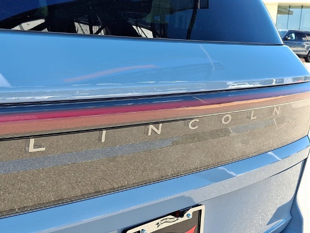 2027 Lincoln Navigator Premiere