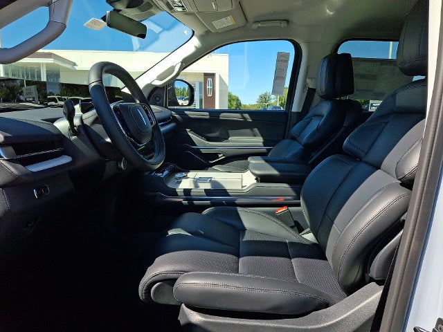 2027 Lincoln Navigator Premiere