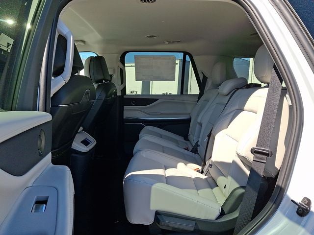 2026 Lincoln Navigator Premiere