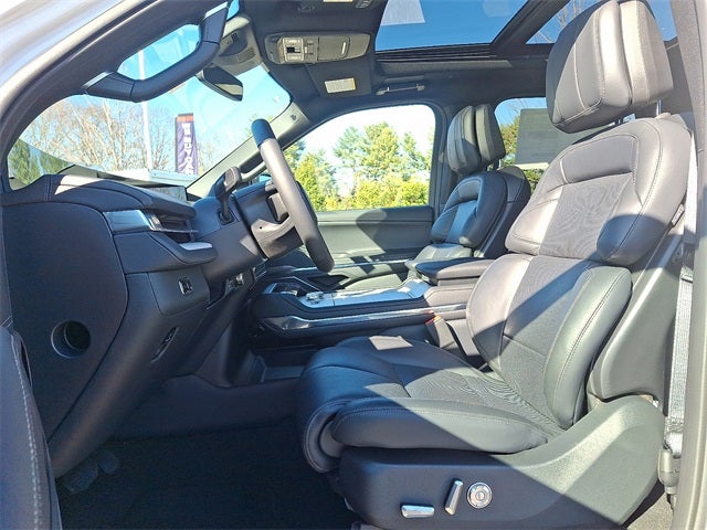 2025 Lincoln Navigator L Reserve