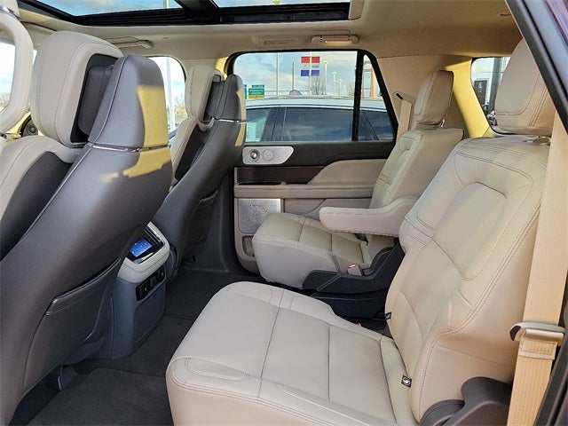 2023 Lincoln Navigator L L Reserve
