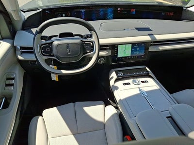 2026 Lincoln Navigator L Reserve