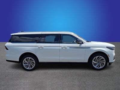 2026 Lincoln Navigator L Reserve