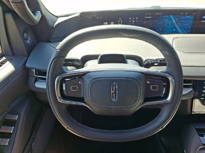 2027 Lincoln Navigator L Reserve