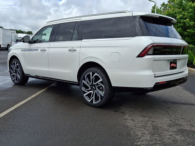 2026 Lincoln Navigator L Reserve