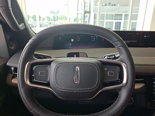 2027 Lincoln Navigator L Reserve