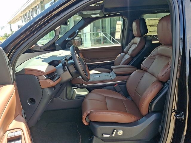 2027 Lincoln Navigator L Reserve
