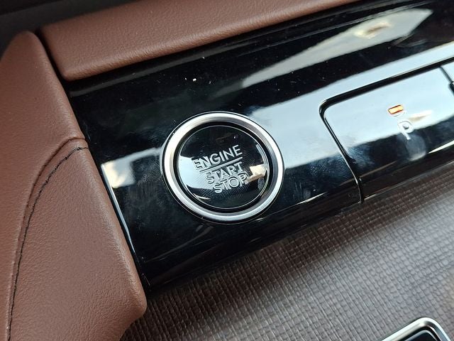 2027 Lincoln Navigator L Reserve
