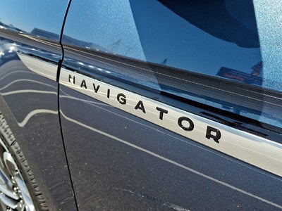 2027 Lincoln Navigator L Premiere