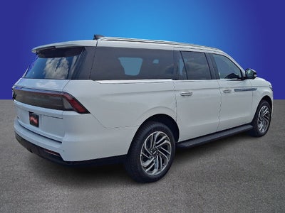 2027 Lincoln Navigator L Premiere