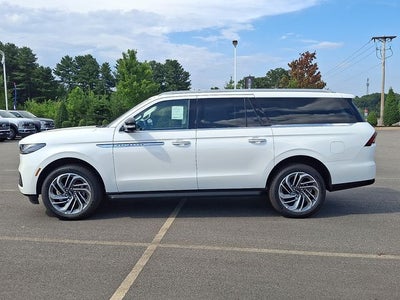 2027 Lincoln Navigator L Premiere