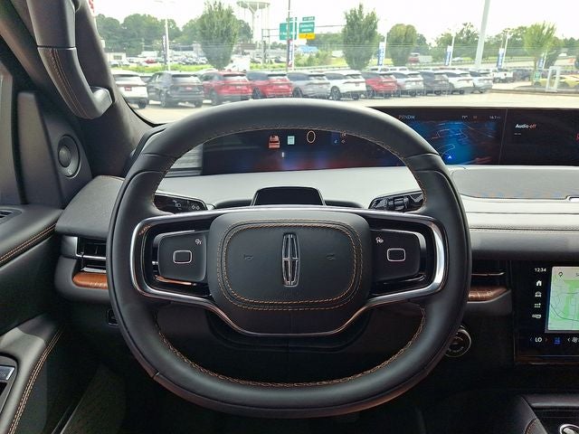 2027 Lincoln Navigator L Black Label