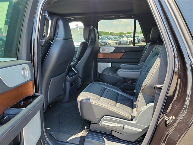 2024 Lincoln Navigator L L Black Label