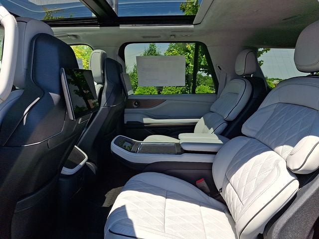 2026 Lincoln Navigator L Black Label