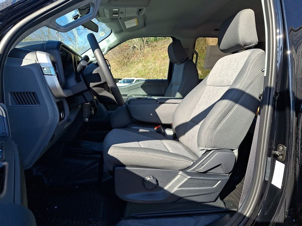 2026 Ford F-450SD DRW