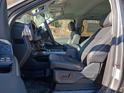 2026 Ford F-350SD Lariat DRW