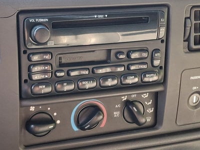 2002 Ford F-350SD 162 WB
