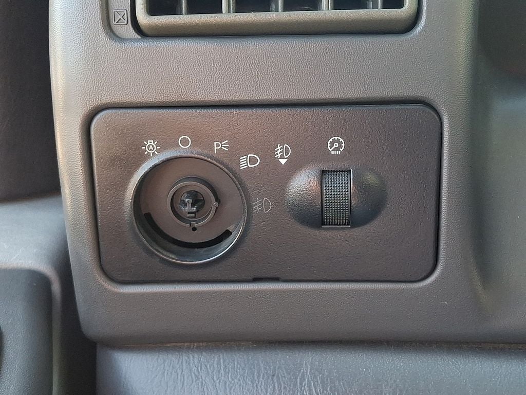 2002 Ford F-350SD 162 WB