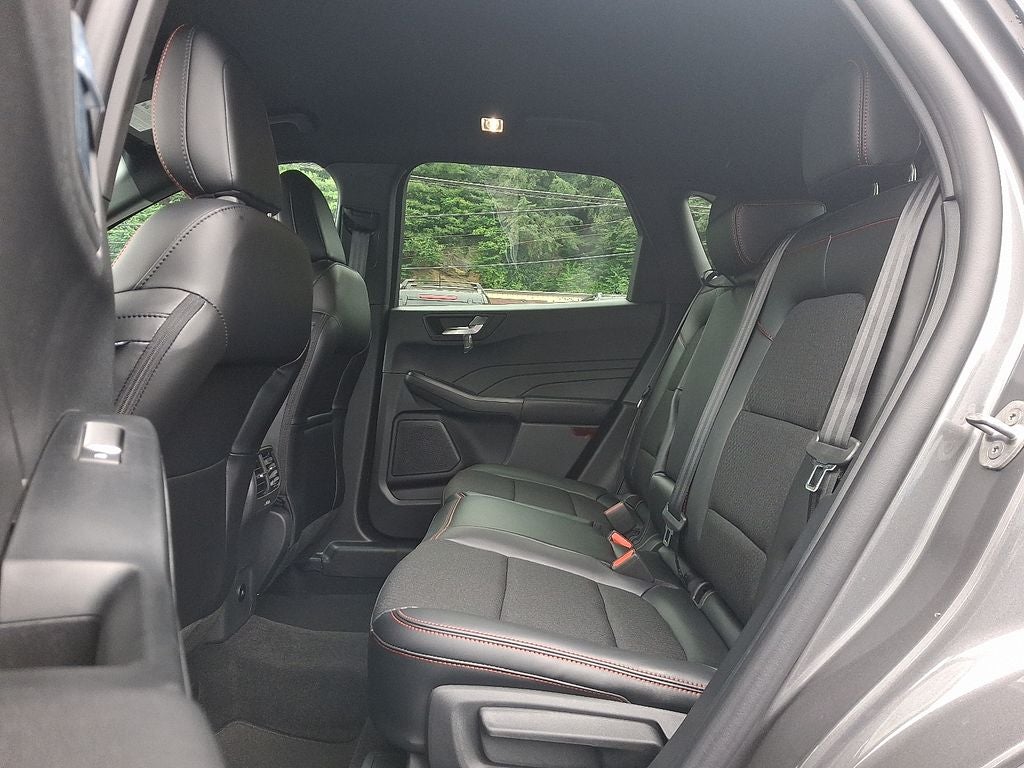 2025 Ford Escape ST-Line Elite