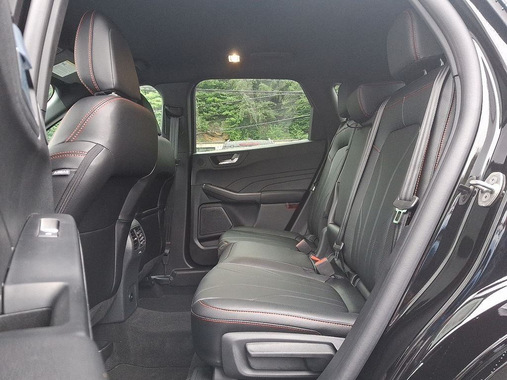 2025 Ford Escape ST-Line Elite