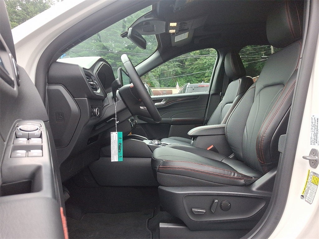 2025 Ford Escape Hybrid ST-Line Elite