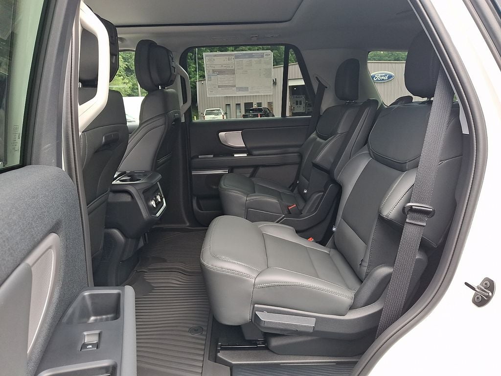 2027 Ford Expedition Active