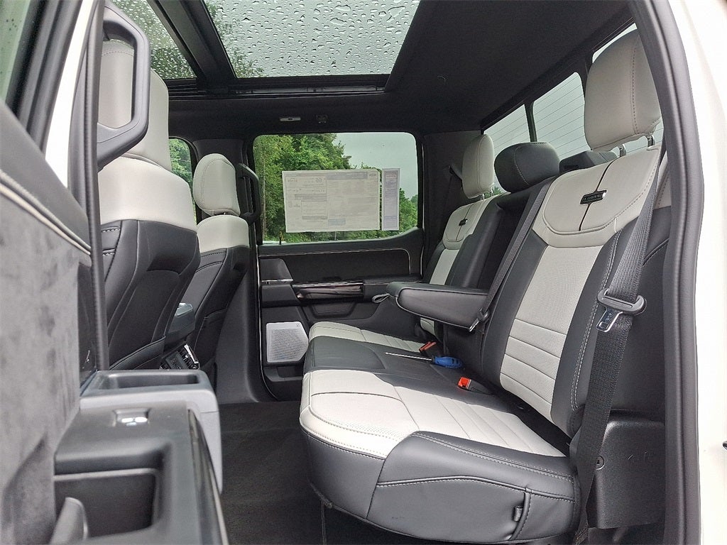 2025 Ford F-150 Lightning Platinum