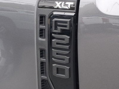 2027 Ford F-250SD XLT